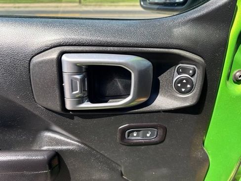 Used 2020 Jeep Wrangler Unlimited Sport S AWD/4WD image 17