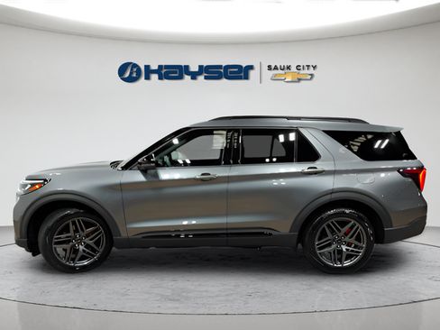 Used 2026 Ford Explorer ST AWD/4WD image 22