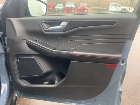 Used 2024 Ford Escape ST-Line w/ Tech Pack #1 image 10