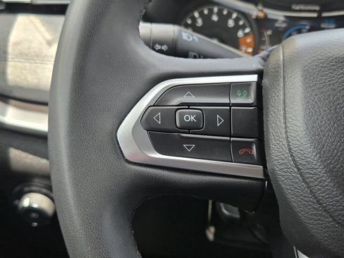 Used 2024 Jeep Compass Latitude AWD/4WD image 18