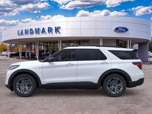 New 2026 Ford Explorer Active w/ Active Comfort Package AWD/4WD image 3