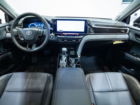 New 2026 Toyota Camry XLE image 13