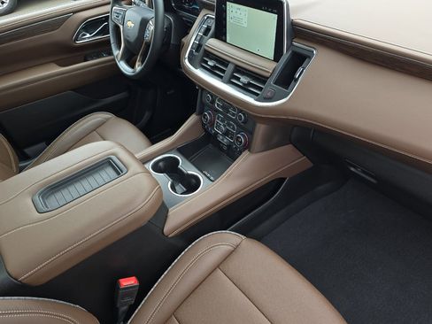 Used 2023 Chevrolet Tahoe High Country AWD/4WD image 17