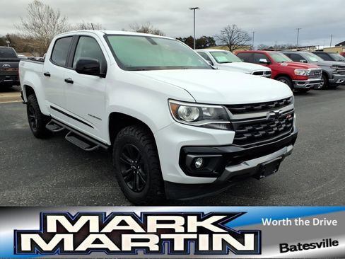 Used 2022 Chevrolet Colorado Z71 AWD/4WD image 1