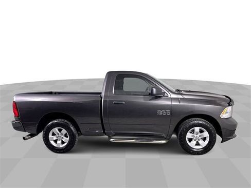 Used 2018 RAM 1500 Express image 9