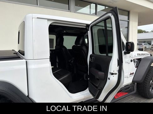 Used 2023 Jeep Gladiator Rubicon w/ LED Lighting Group AWD/4WD image 9