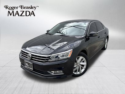 Used 2018 Volkswagen Passat 2.0T SE w/ SE Lighting Package