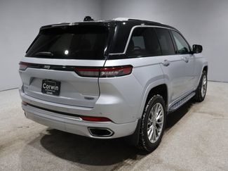 Used 2022 Jeep Grand Cherokee Summit w/ Adv Protech Group IV AWD/4WD video 3