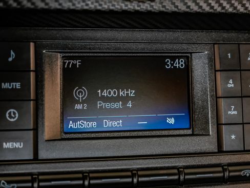Used 2018 Ford Mustang Coupe RWD image 25