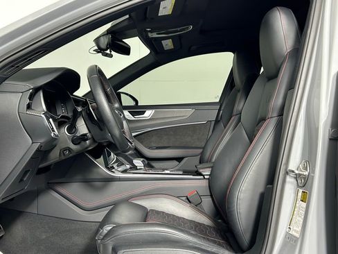 Used 2021 Audi RS 6 image 36