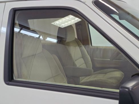 Used 1990 Dodge Grand Caravan LE image 33