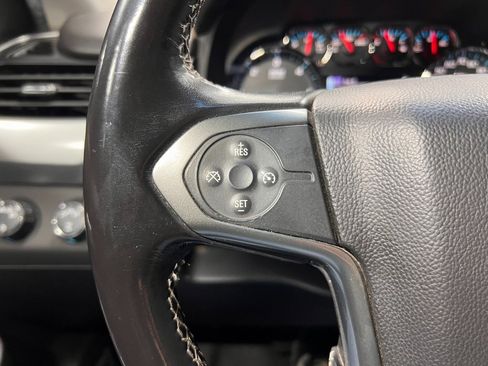 Used 2019 Chevrolet Suburban LS image 19