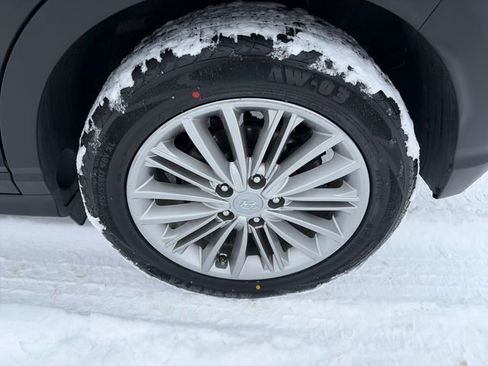 Used 2021 Hyundai Kona SEL Plus image 14