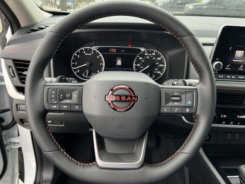 New 2026 Nissan Rogue SV AWD/4WD image 10