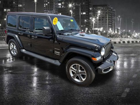 Used 2020 Jeep Wrangler Unlimited Sahara AWD/4WD image 8