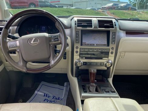 Used 2019 Lexus GX 460 Premium w/ Premium Package AWD/4WD image 9