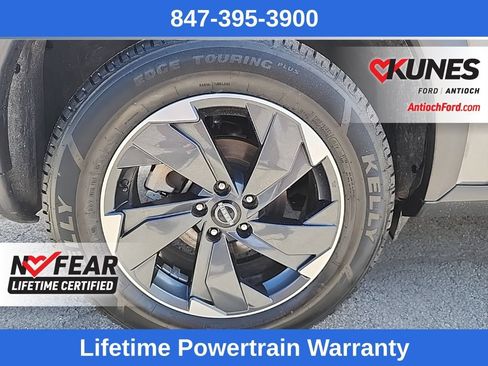 Used 2025 Nissan Rogue SV AWD/4WD image 17