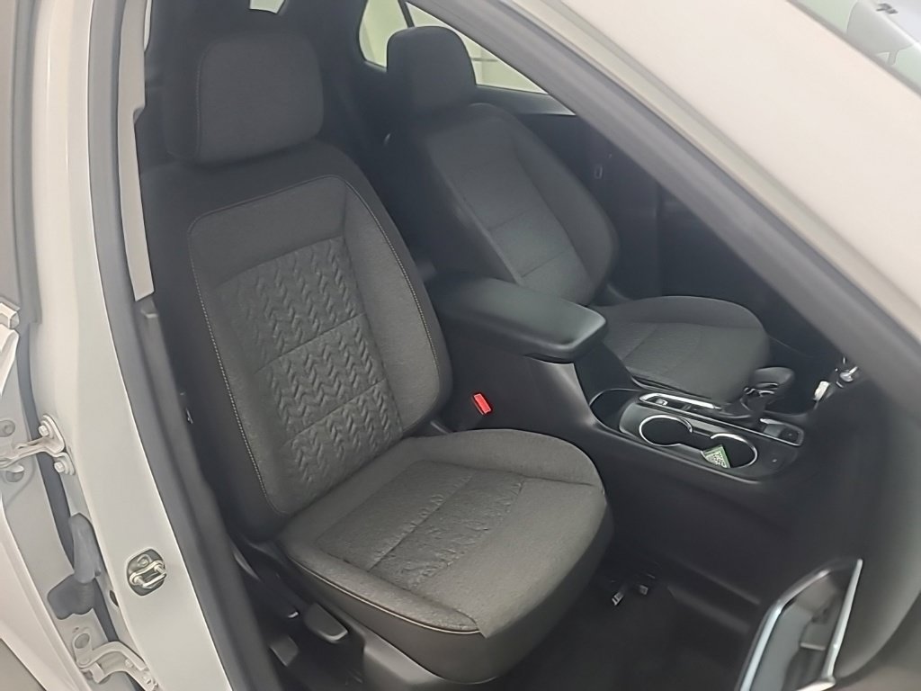 Used 2024 Chevrolet Equinox LT AWD/4WD image 16