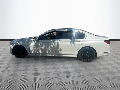 Used 2020 BMW 740i w/ Cold Weather Package RWD image 9