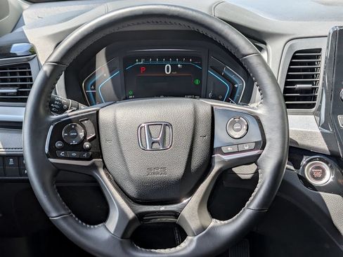Used 2024 Honda Odyssey Touring image 5