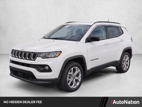 Used 2026 Jeep Compass Latitude AWD/4WD image 1