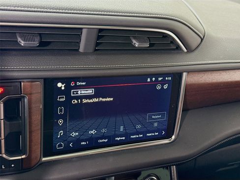 Used 2024 GMC Yukon Denali Ultimate AWD/4WD image 9