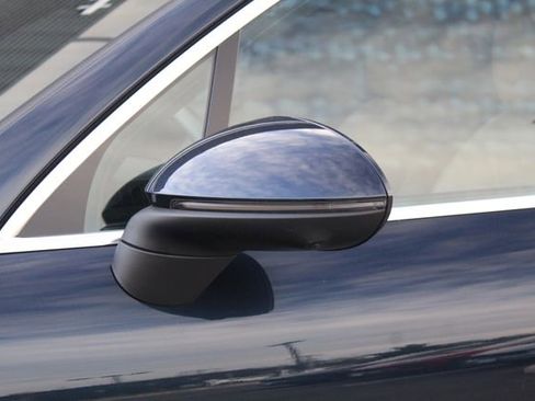 Certified 2025 Porsche Cayenne image 14