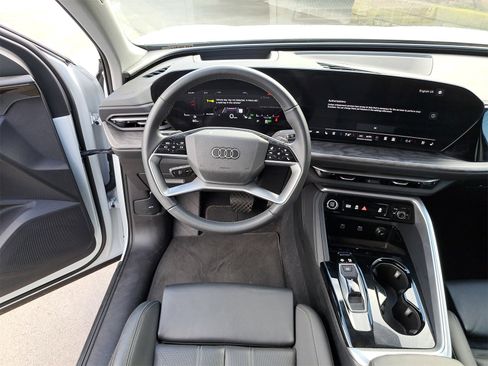 Certified 2025 Audi Q5 Premium Plus w/ Premium Plus image 6