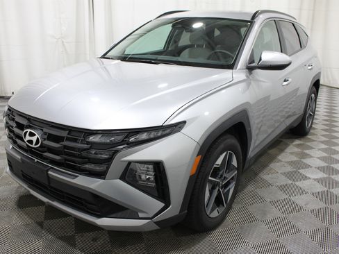 Used 2025 Hyundai Tucson SEL FWD image 33
