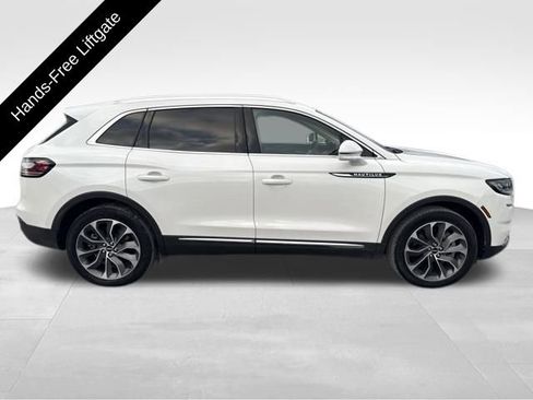 Certified 2023 Lincoln Nautilus Reserve w/ Luxury Package image 9