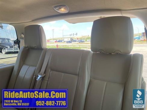 Used 2012 Ford Expedition XLT AWD/4WD image 33