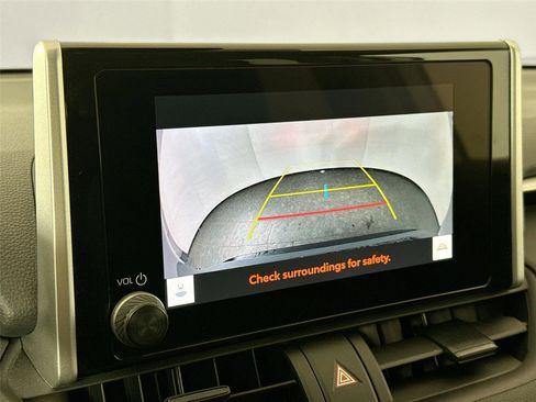 Certified 2025 Toyota RAV4 LE image 21