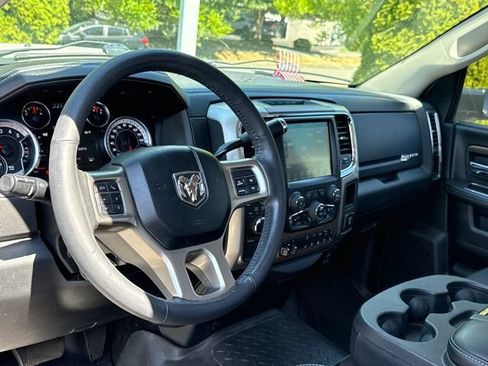 Used 2017 RAM 2500 Laramie w/ Convenience Group AWD/4WD image 16