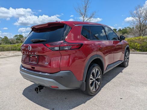 Used 2021 Nissan Rogue SV FWD image 4
