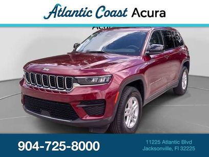 Used 2023 Jeep Grand Cherokee Laredo