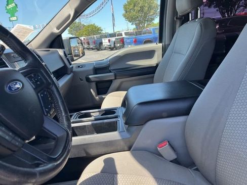 Used 2016 Ford F150 XLT w/ Equipment Group 302A Luxury AWD/4WD image 8