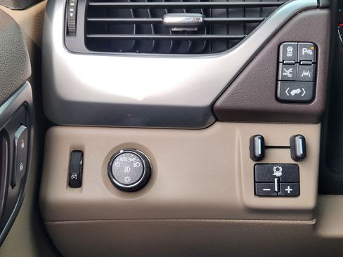 Used 2017 Chevrolet Tahoe Premier image 27