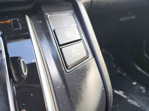 Used 2021 Honda CR-V Special Edition image 9