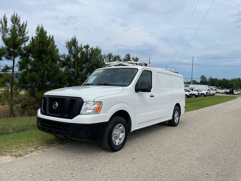 Used 2018 Nissan NV 2500 SV w/ Navigation Package RWD image 1