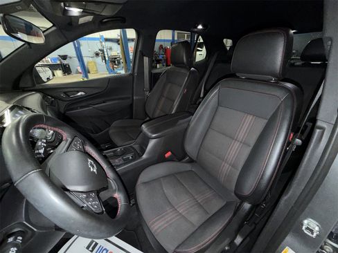 Used 2023 Chevrolet Equinox RS image 19