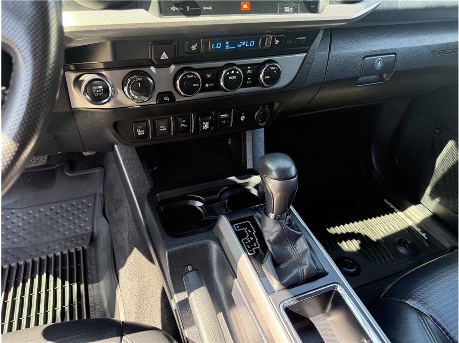 Used 2019 Toyota Tacoma Limited AWD/4WD image 27