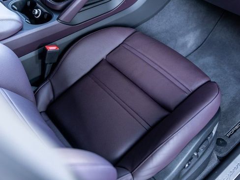 Used 2025 Porsche Cayenne S image 53