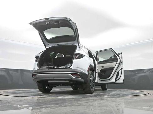 New 2026 Hyundai Tucson Limited image 34