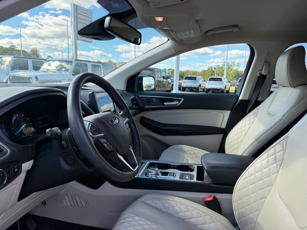 Used 2024 Ford Edge Titanium w/ Equipment Group 301A AWD/4WD image 4