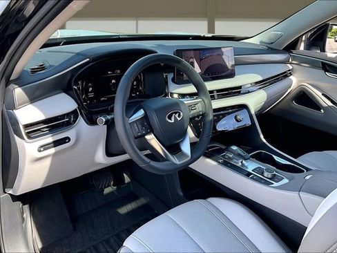 Certified 2026 INFINITI QX60 Luxe w/ Cargo Package AWD/4WD image 14