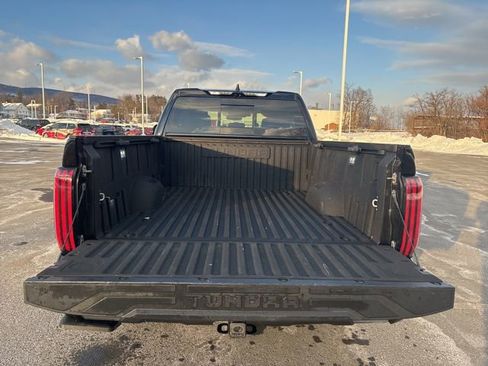 Used 2022 Toyota Tundra Limited image 18