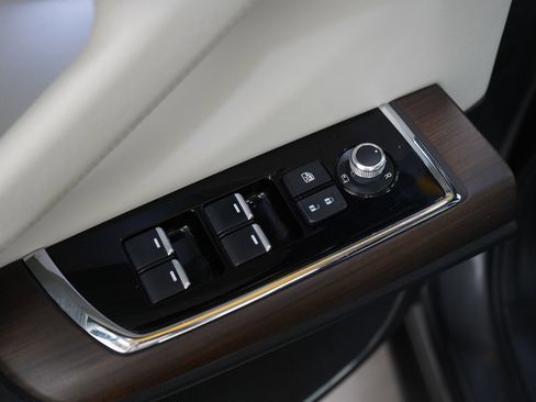 Used 2023 MAZDA CX-9 Signature image 22