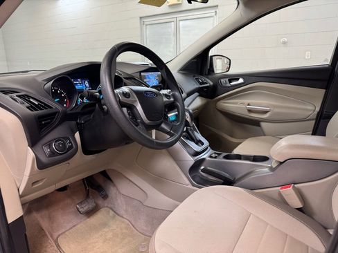 Used 2014 Ford Escape SE w/ Equipment Group 201A image 13