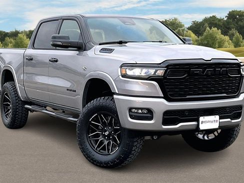 New 2026 RAM 1500 4x4 Crew Cab image 2