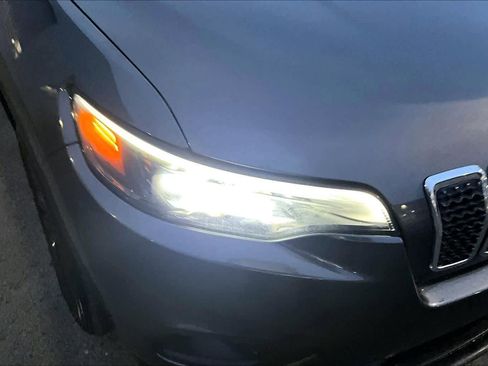 Used 2022 Jeep Cherokee Latitude Lux w/ Sun & Sound Group image 37